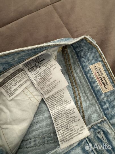Джинсы levis