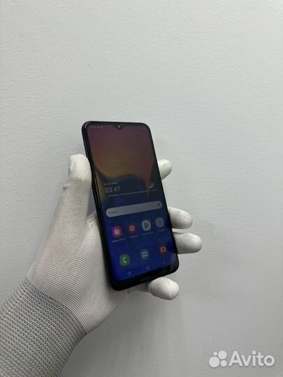 Samsung Galaxy A10, 2/32 ГБ