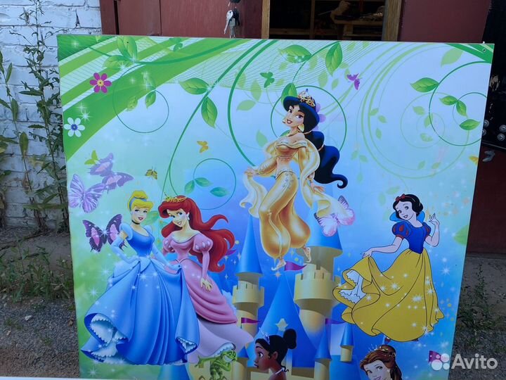 Шкаф навесной детский и картина