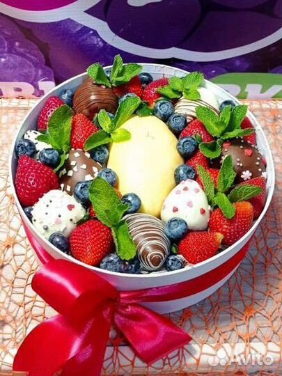 Фруктовые корзинки и боксы Подарки