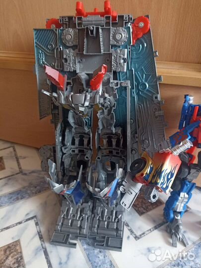 Робот трансформер