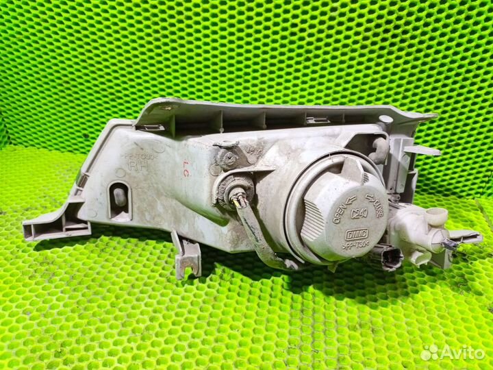 Фара правая nexia с дефектом