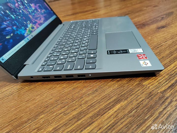 Lenovo Full HD на SSD