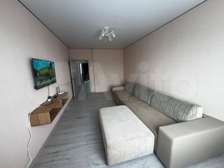 2-к. квартира, 59 м², 8/18 эт.