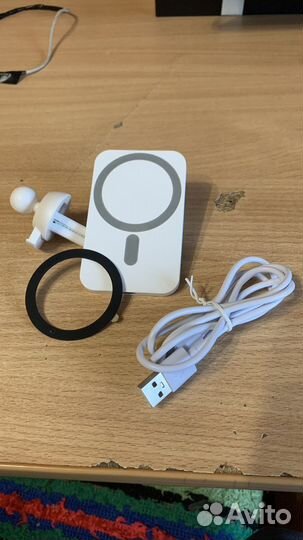 Зарядка MagSafe в авто