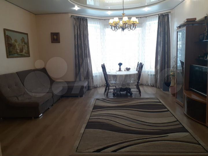 Дом 175 м² на участке 15 сот.