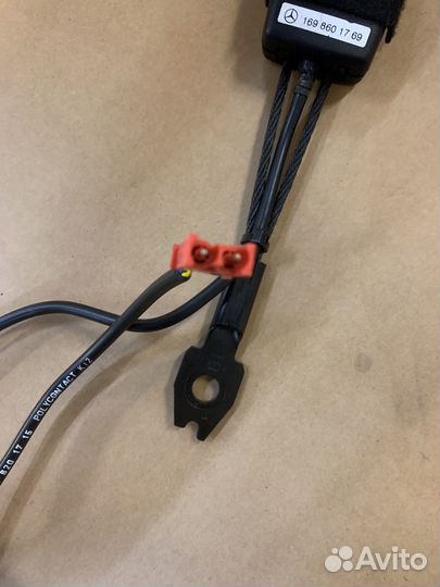 Защелка ремня мерседес w245