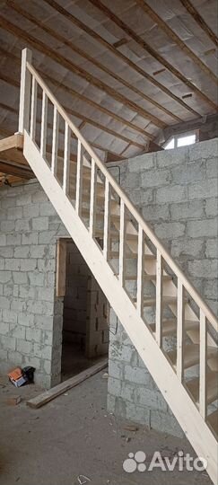 Деревянная лестница эконом