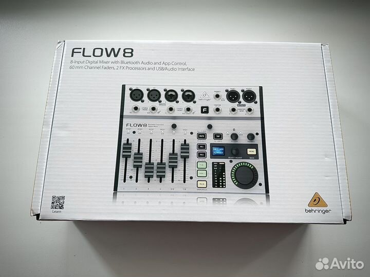 Микшерный пульт Behringer flow 8
