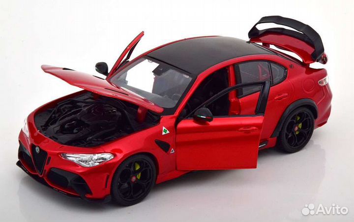 Alfa Romeo Giulia GtaM 2020 Bburago 1:18