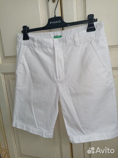 Джинсовые шорты бермуды Benetton белые новые