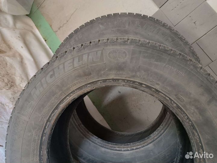 Michelin X-Ice 215/65 R16