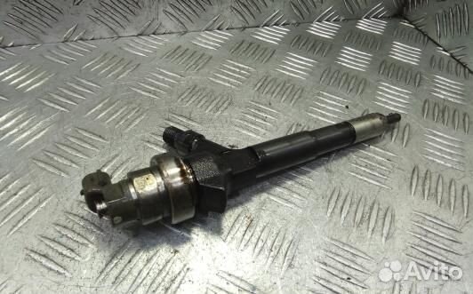 Форсунка дизельная opel astra J (99S15AL04)