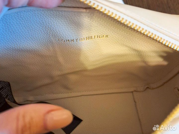 Сумка Tommy hilfiger кроссбоди новая