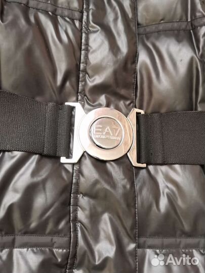 Пуховик Армани. Размер s. Оригинал