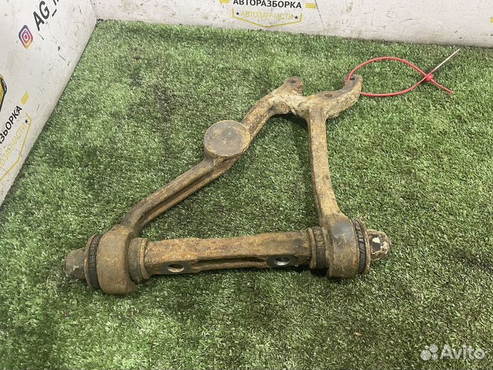 Рычаг передний правый Нива ваз 2121,21213,2131