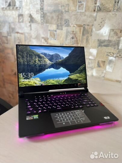 Asus ROG Strix scar 15 G533QS-DS96