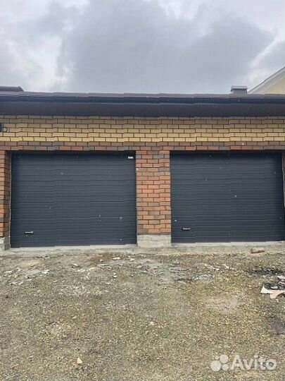 Секционные гаражные ворота. Алютех Trend