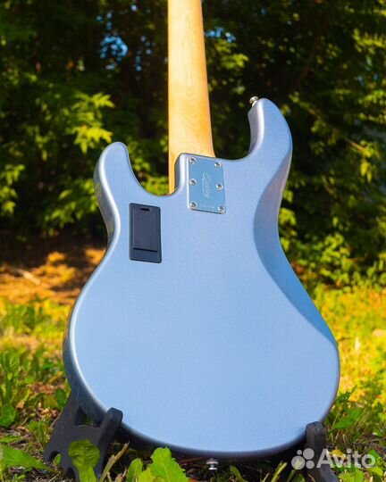 Sterling RAY5HH-LBM-R1 бас-гитара, 5 струн, Sting