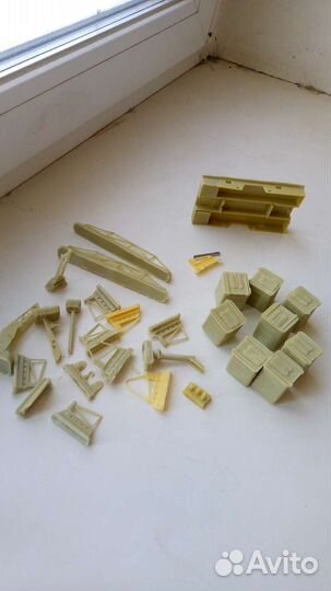 Кит из смолы Контейнерный мусоровоз М-30