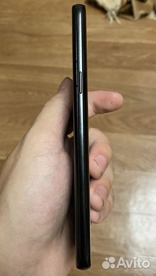 Samsung Galaxy S9, 4/64 ГБ