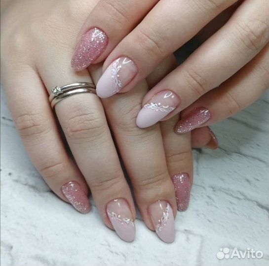 Маникюр, педикюр, наращивание ногтей