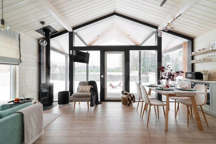 Дом 65 м² на участке 6 сот.