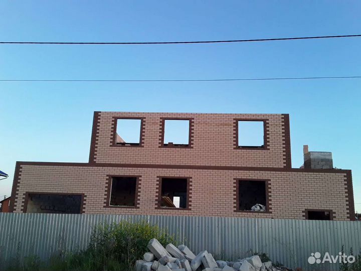 Бригада строителей