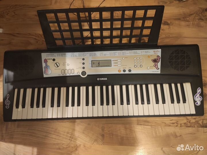 Синтезатор Yamaha PSR-R200