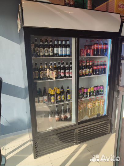 Холодильная витрина бу