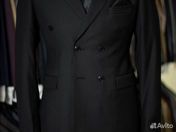 Мужской классический костюм