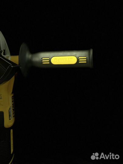 Болгарка DeWalt DCG405 азия