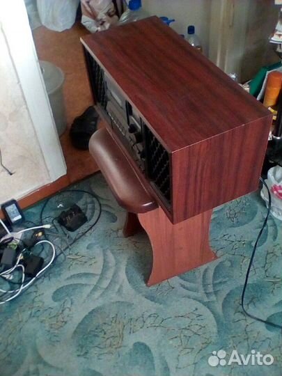 Антиквариат.Музык центр coiumbia.Радио приемник FM