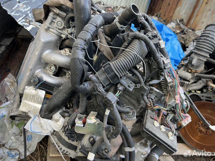 Двигатель Nissan Note HR12