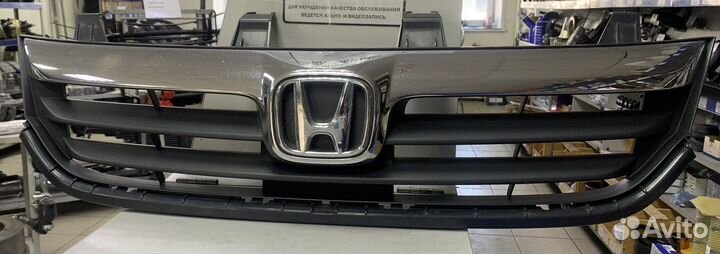 Решетка радиатора honda steram RN