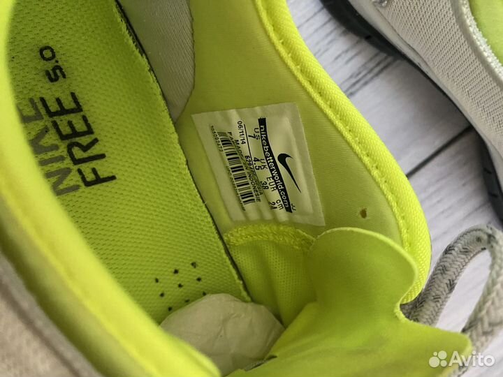 Кроссовки nike женские