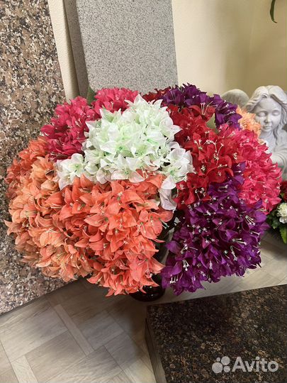 Цветы искусственные на кладбище