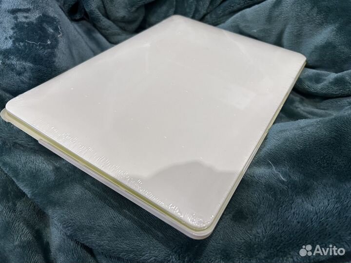 Накладка чехол на MacBook Pro 13