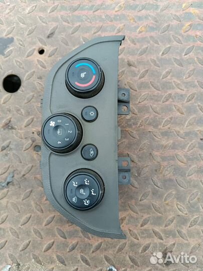 Блок управления печкой Chevrolet Cobalt