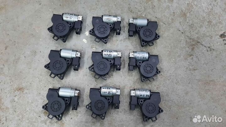 Мотор стеклоподъемника Мазда 3бк