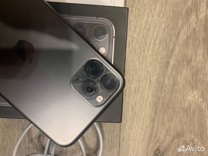 iPhone 11 Pro, 64 ГБ