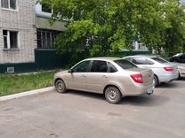 ВАЗ (LADA) Granta 1.6 MT, 2013, 110 000 км, с пробегом, цена 365 000 руб.