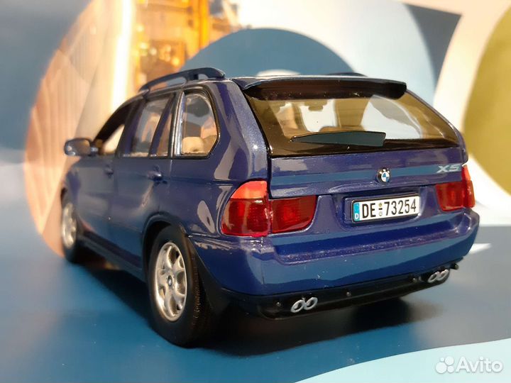 BMW X5 1:24 Синий Бумер Новый
