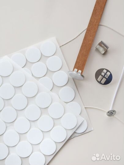 Наклейки двухсторонние для крепления фитилей 20мм*