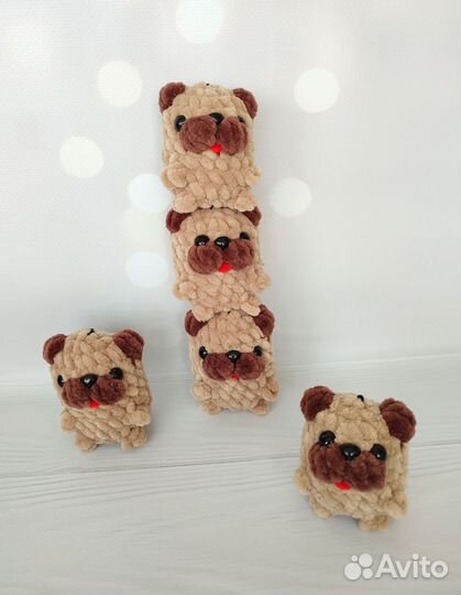 Щенки мопса брелок