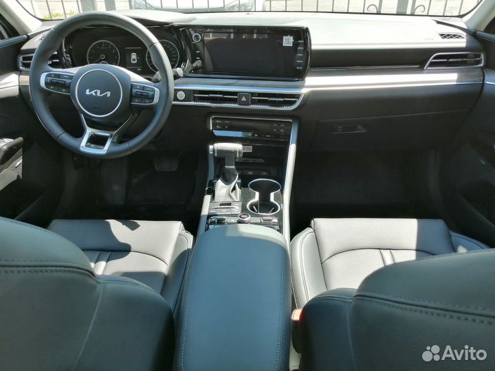 Kia K5 2.0 AT, 2021