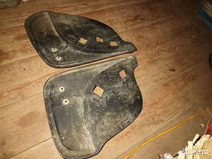 Оригинальные брызговики Mitsubishi