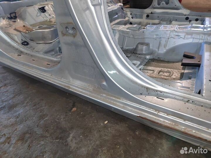 Центральная стойка правая Kia Ceed ED универсал