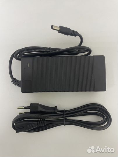 Зарядное устройство для электросамоката 42V 2A