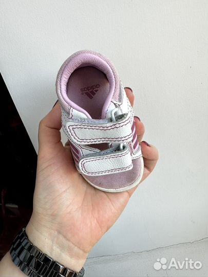 Кроссовки Сандали adidas 18 размер